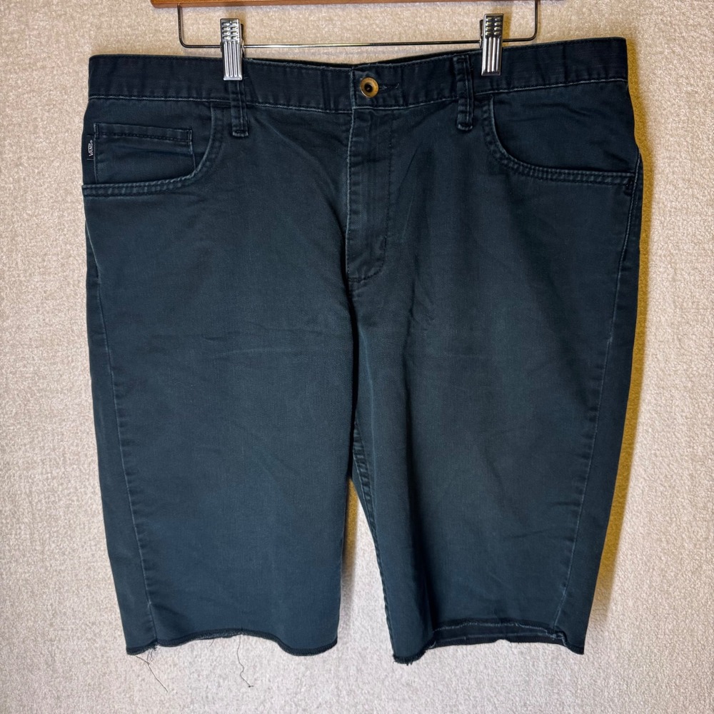 Vans Men's Size 36 Black Denim Shorts Raw Hem Baggy Skate Y2K